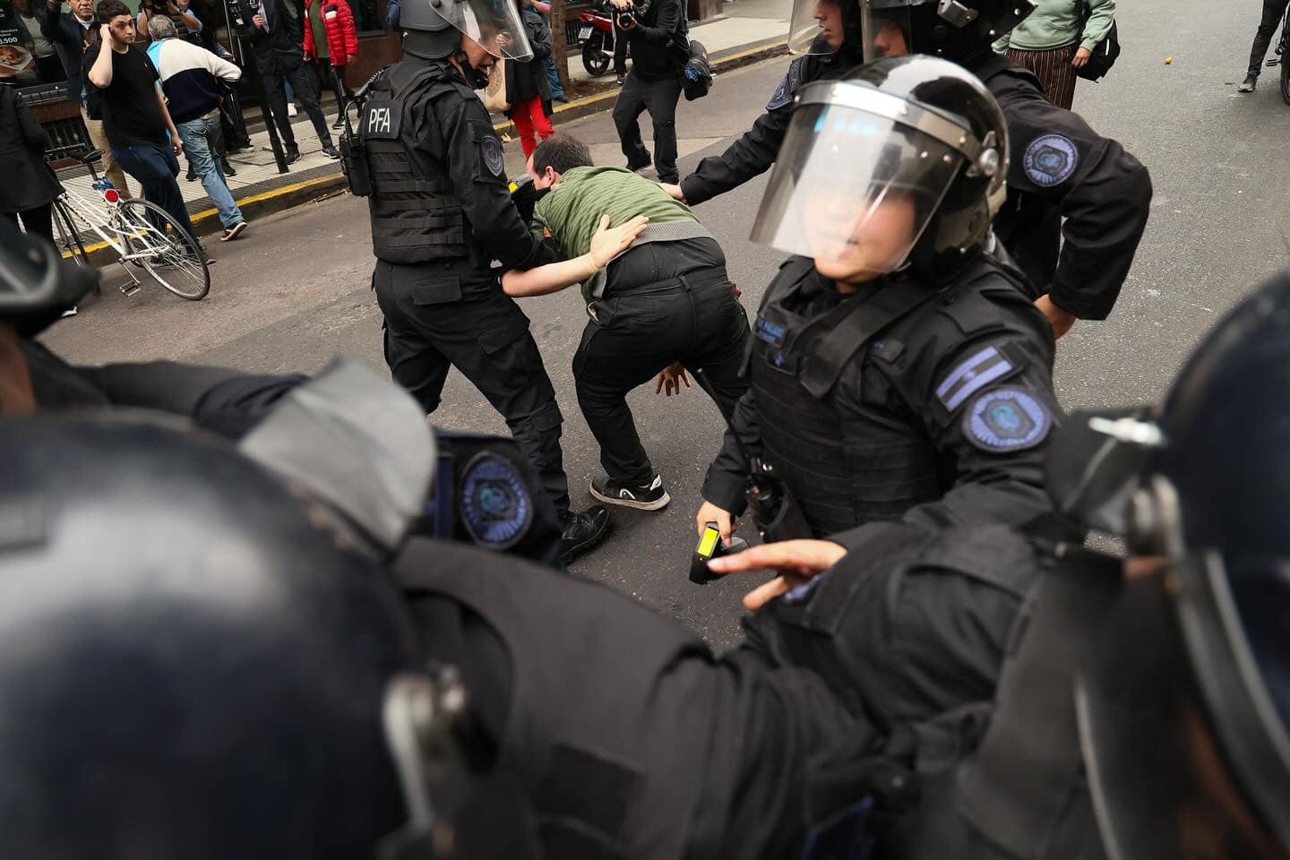 represion congreso junio tres