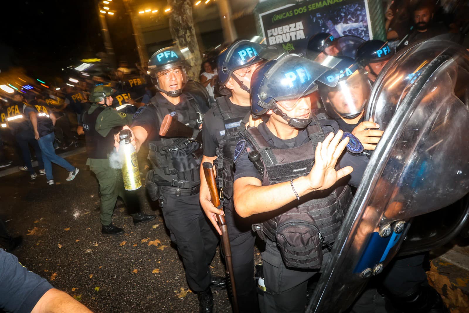 represión enero 2024 tres