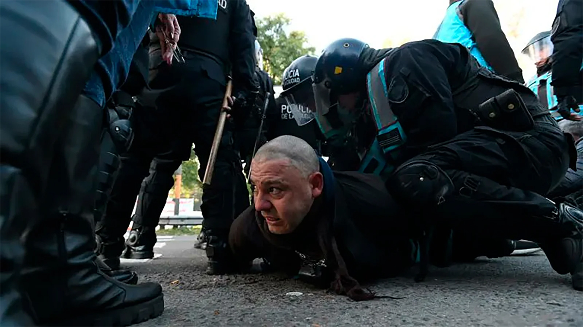 REPRESION INTI DOS