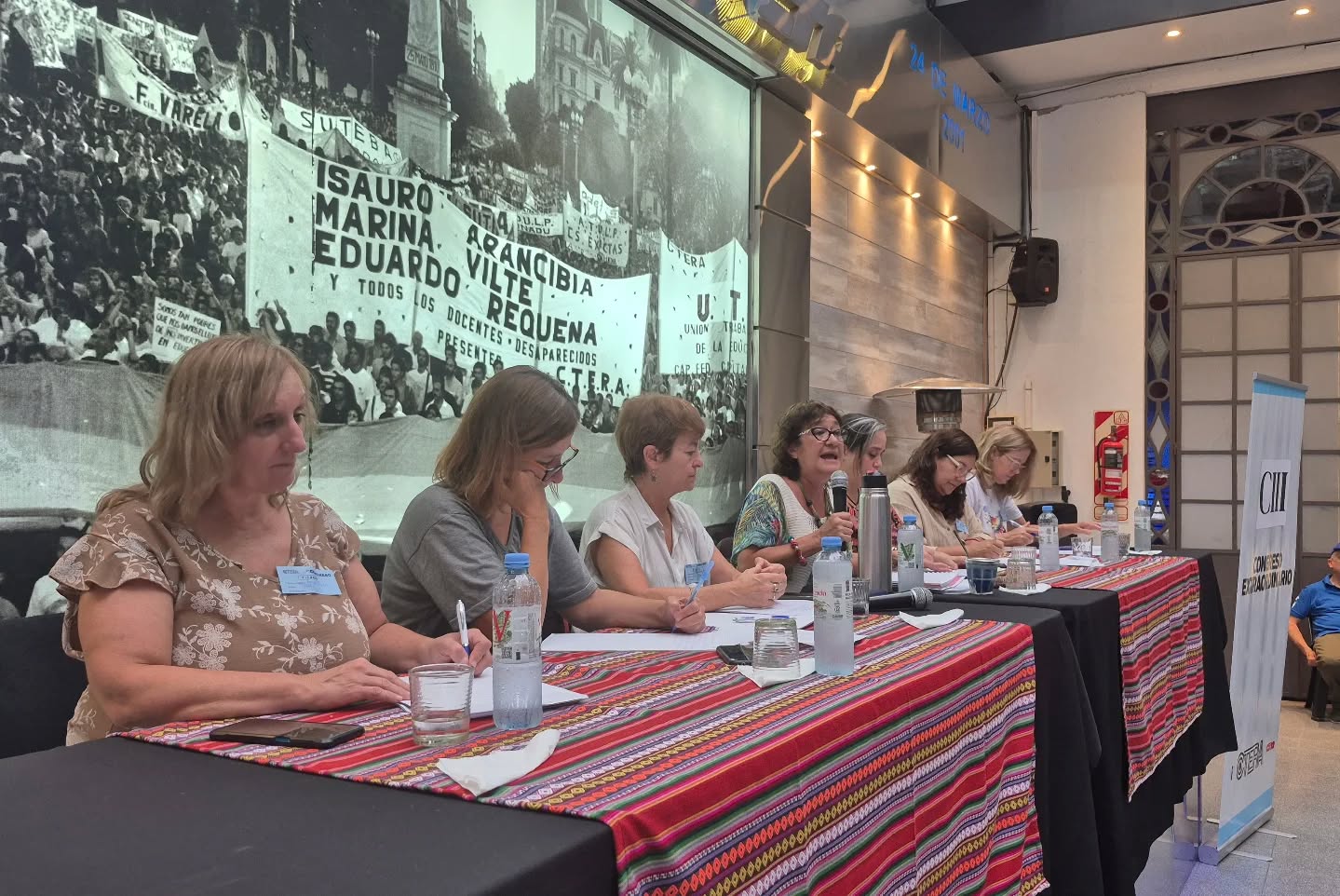 utelpa en congreso de ctera tres